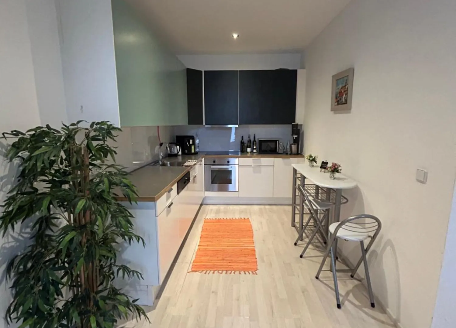 Schoene, Helle Wohnung In Stadtnaehe Vienna