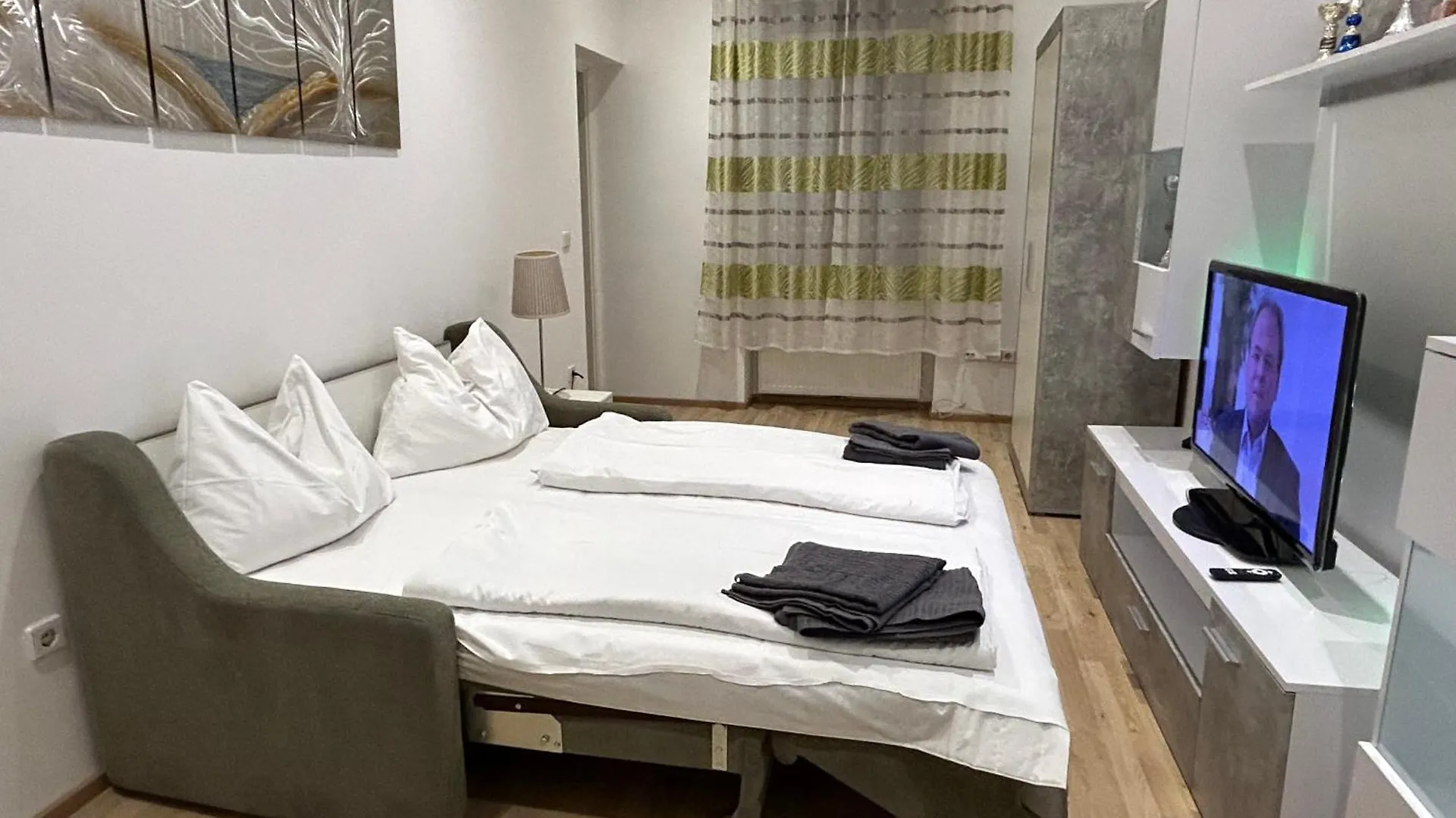 Apartment Schoene, Helle Wohnung In Stadtnaehe Vienna