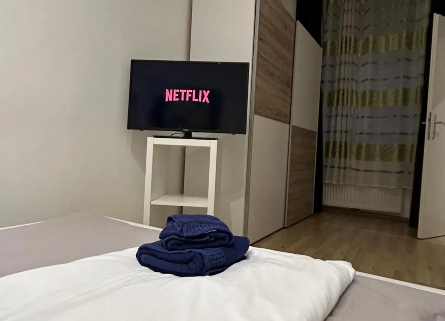 Schoene, Helle Wohnung In Stadtnaehe Vienna